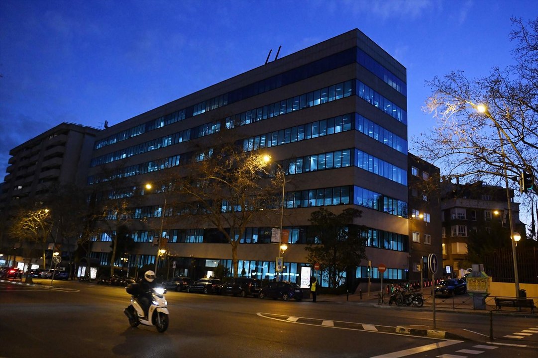 Fachada de la sede de Ferrovial, a 28 de febrero de 2023, en Madrid (España).