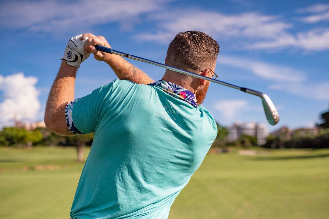 Perfecciona tu swing: técnicas avanzadas y consejos esenciales para golfistas
