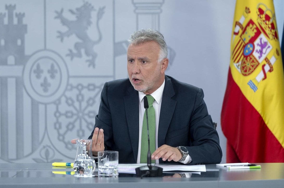 El ministro de Política y Memoria Democrática, Ángel Víctor Torres, durante una rueda de prensa posterior a la reunión del Consejo de Ministros, en el Palacio de la Moncloa, a 9 de julio de 2024, en Madrid.
