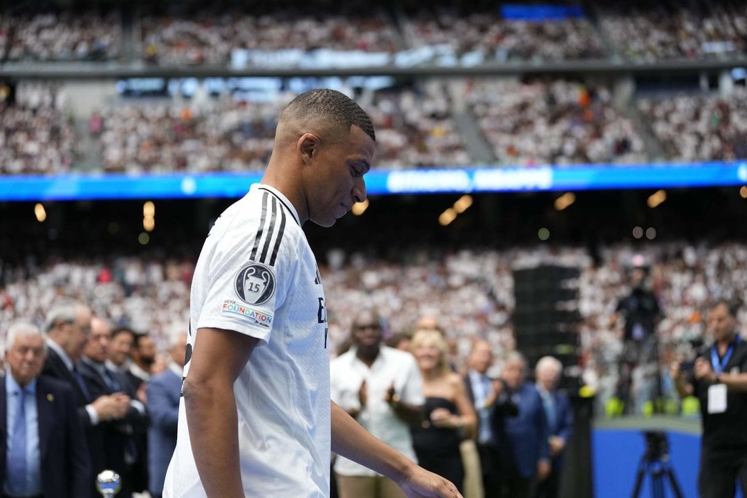 El delantero francés Kylian Mbappé en su presentación como jugador del Real Madrid.