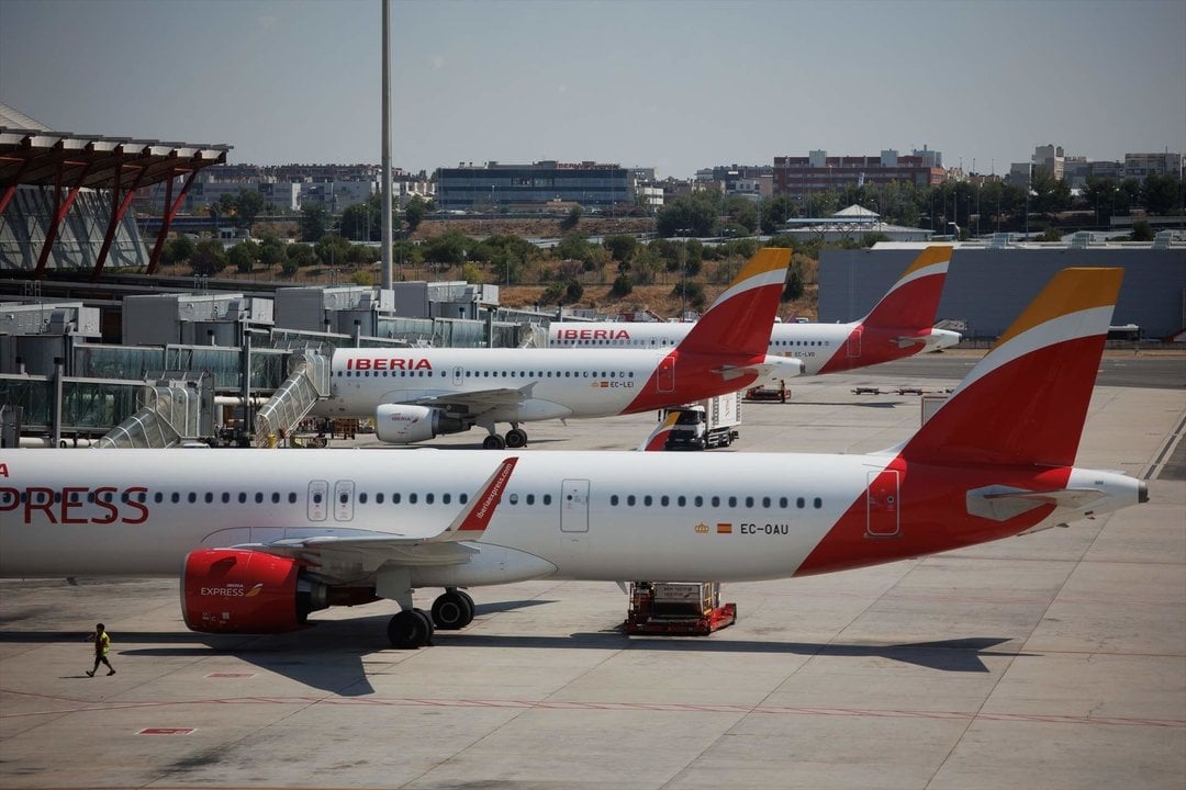 EuropaPress_6106201_varios_aviones_terminal_aeropuerto_adolfo_suarez_madrid_barajas_24_julio