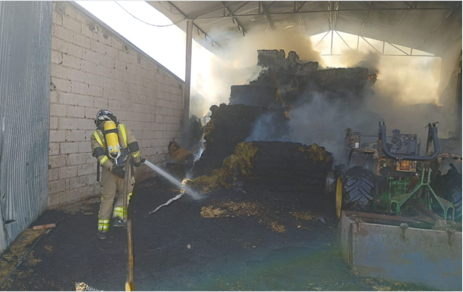 El incendio de un almacén de paja en Puerto Lumbreras y la importancia de un buen extintor