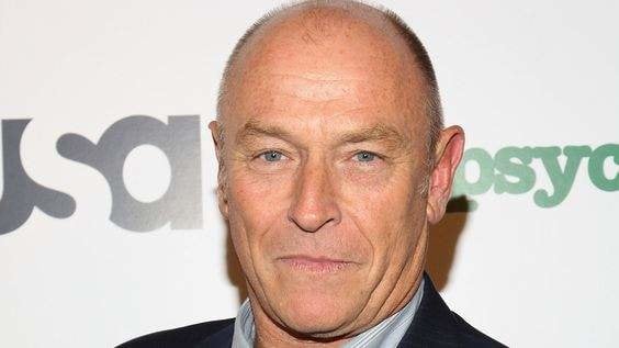 El cambio de Corbin Bernsen: Antes y después