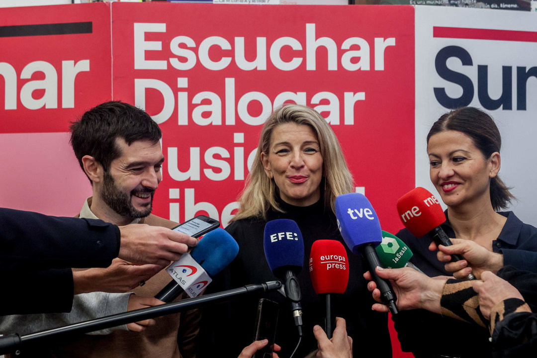 De izquierda a derecha. El ministro de Derechos Sociales, Consumo y Agenda 2030, Pablo Bustinduy, la vicepresidenta segunda y ministra de Trabajo y Economía Social y líder de Sumar, Yolanda Díaz, y la ministra de Juventud e Infancia, Sira Rego.