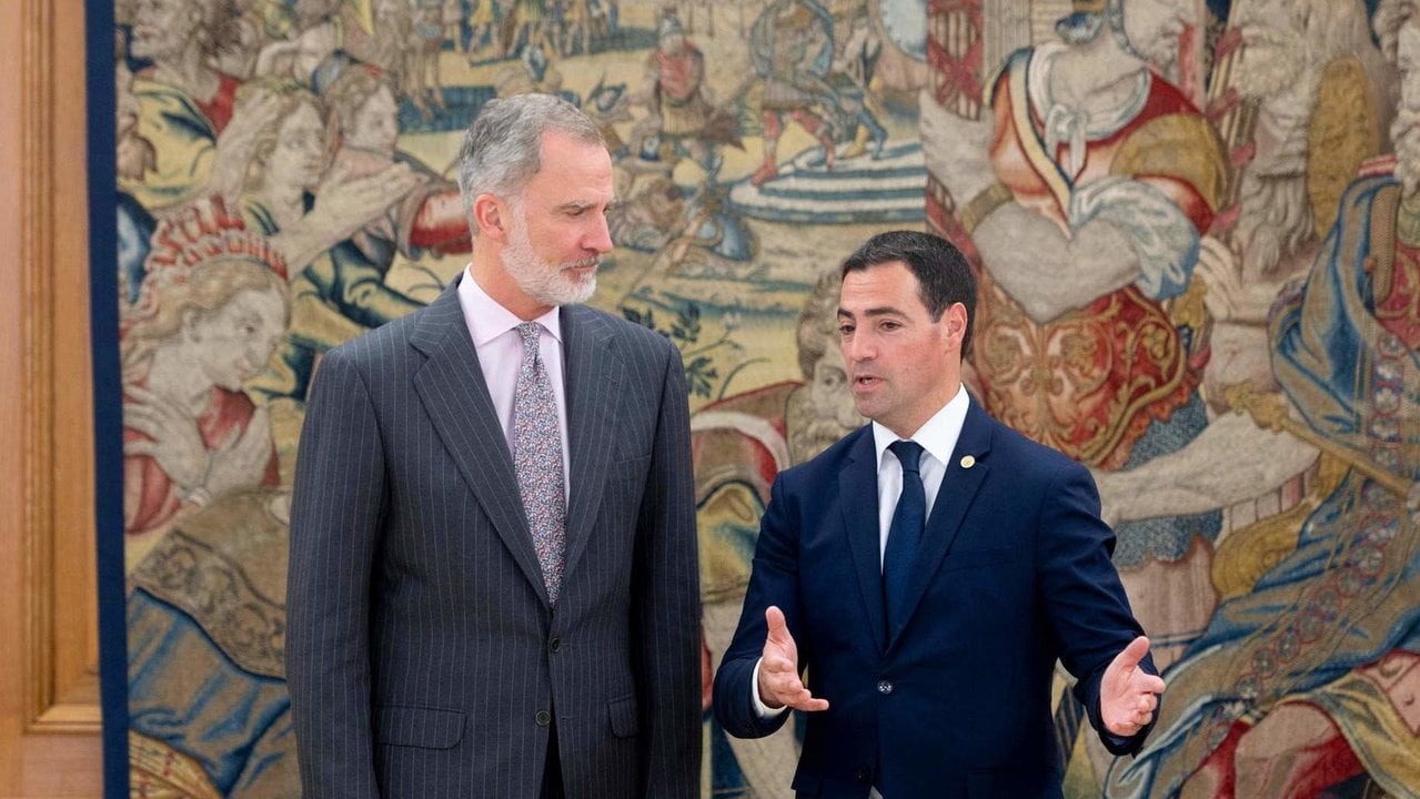 Felipe VI y el lehendakari vasco, Imanol Pradales.