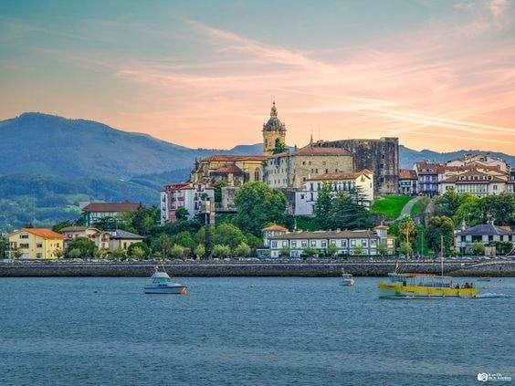 Hondarribia: Un pueblo en la frontera con Francia que te encantará