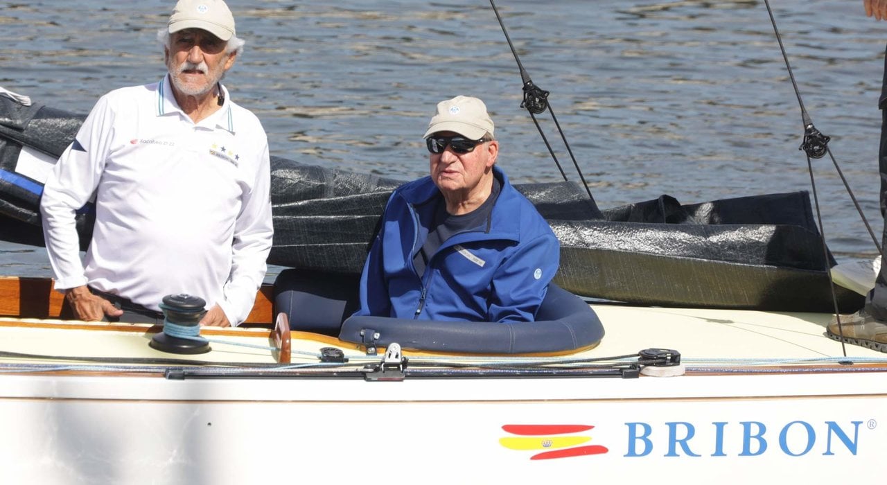 Juan Carlos I, en el Real Club Náutico de Sanxenxo (Foto: José Ramón Hernando / Europa Press).