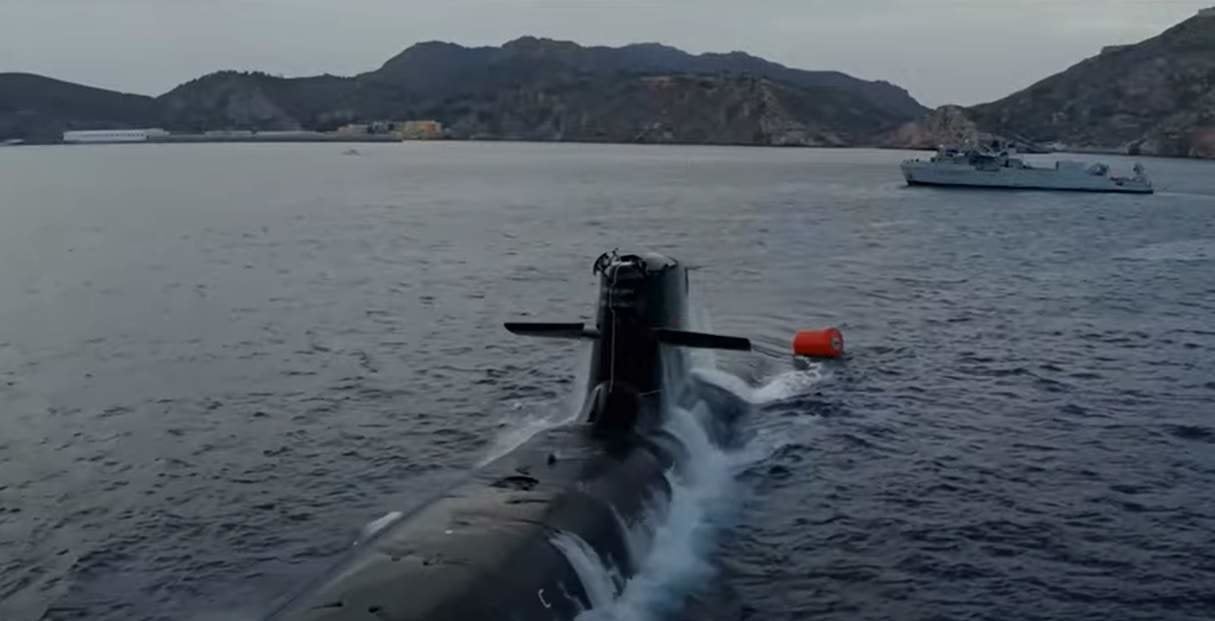 El submarino S-81 'Isaac Peral', en una navegación.