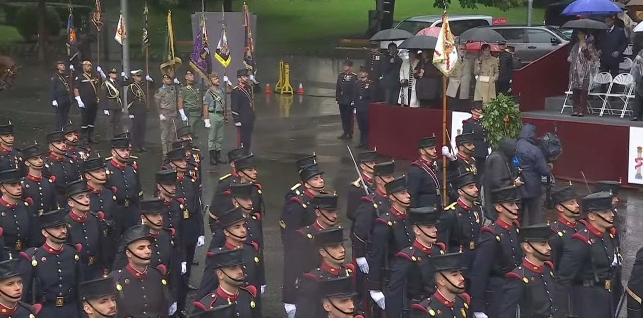 Guardias reales en el desfile del 12 de octubre.