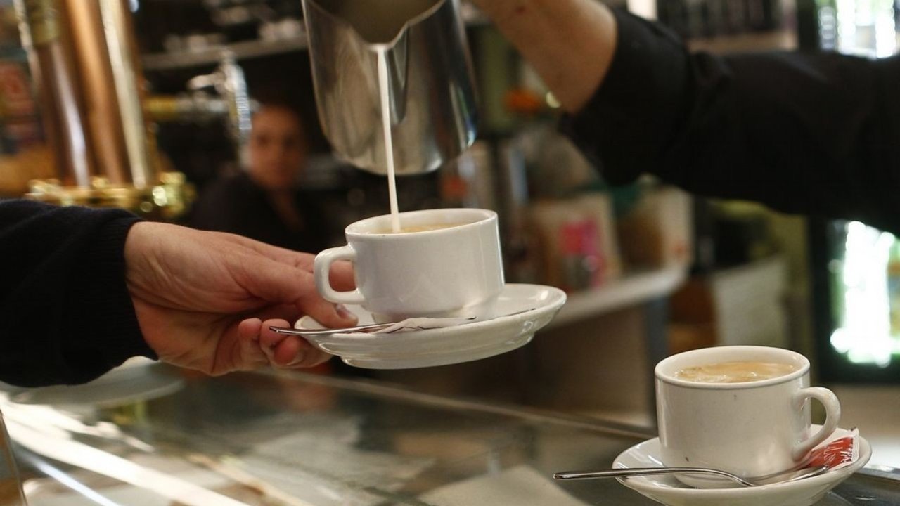 Trabajo arbitrará un sistema para que las pausas para fumar