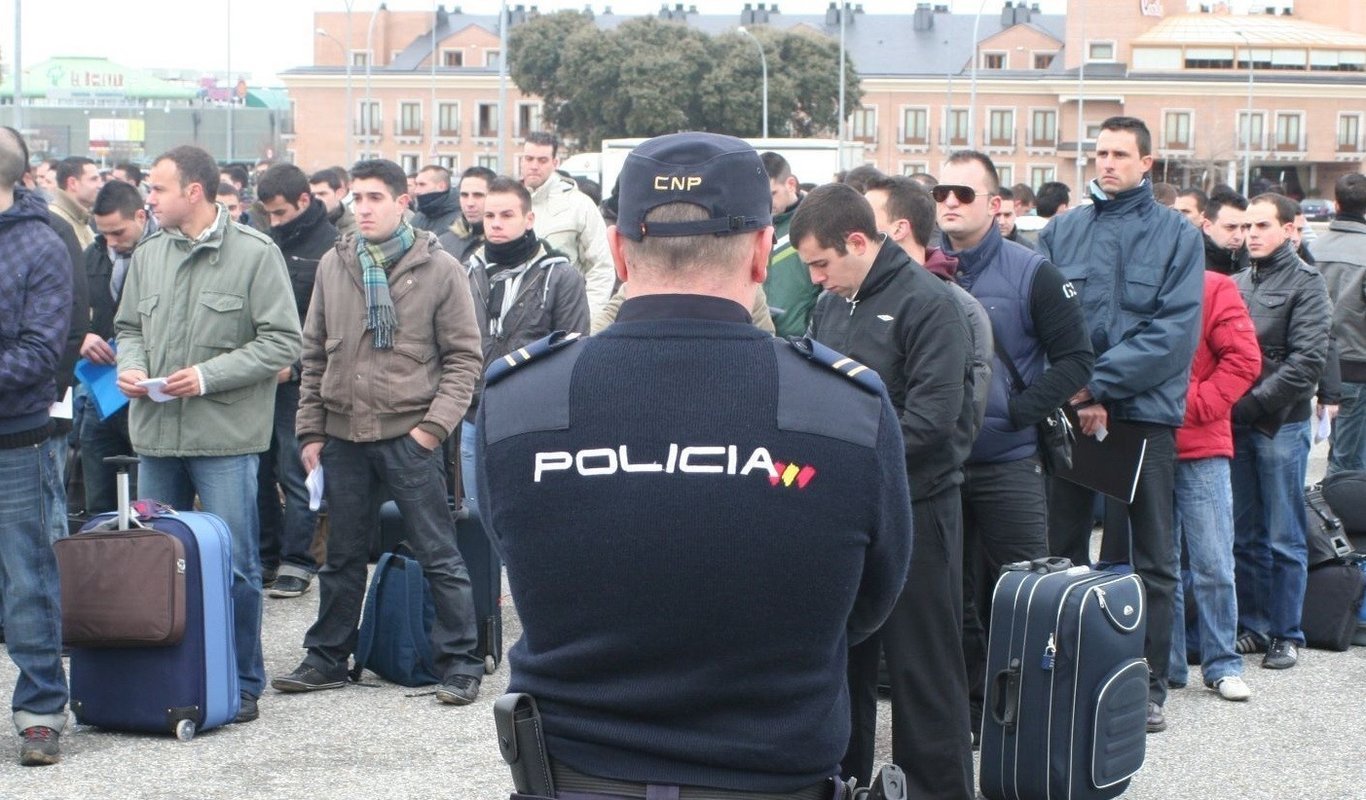 Los Alumnos De La Academia De Policia Realizaran On Line Medio Curso