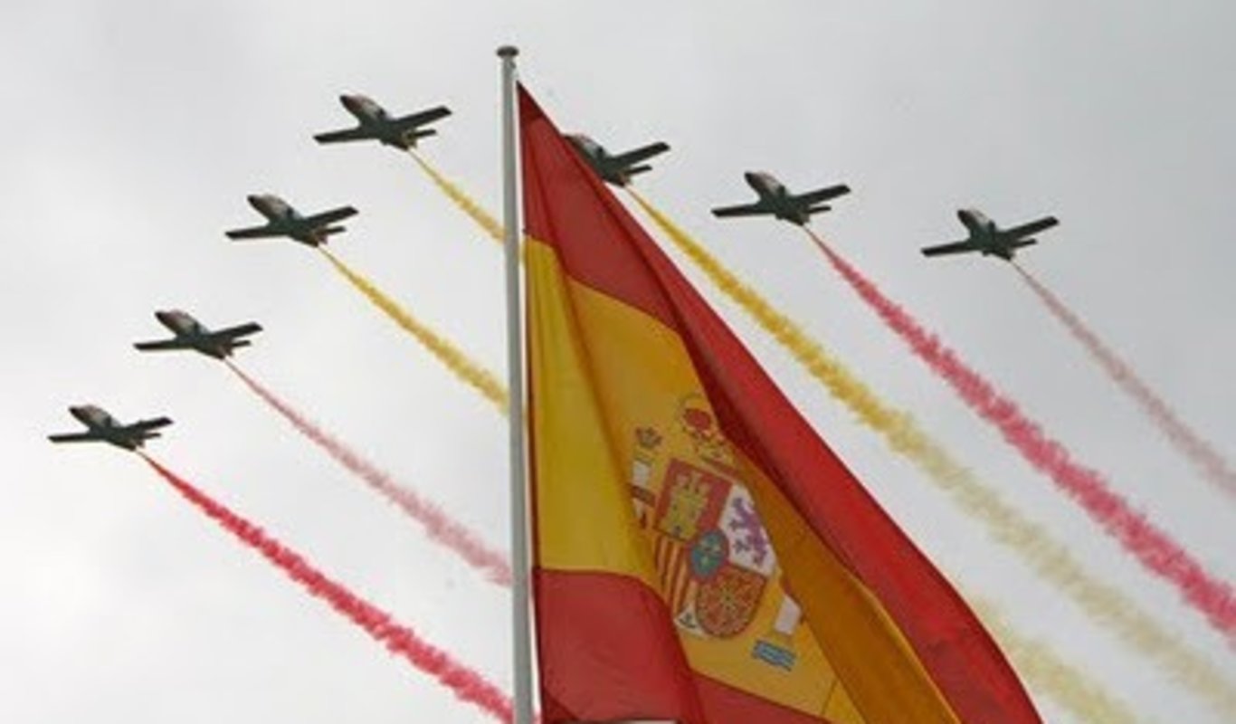 La Patrulla Águila volará dos veces sobre Cataluña