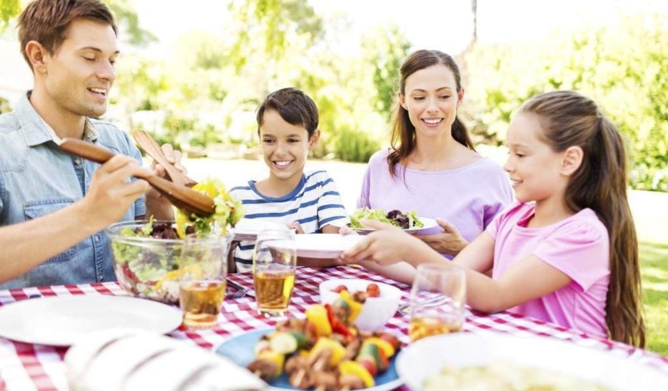 Comer En Familia Ayuda A Los Niños A Adoptar Hábitos Saludables Y Prevenir La Obesidad 3766
