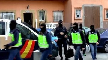 El SUP denuncia riesgo de los policías nacionales por desabastecimiento de  chalecos antibala