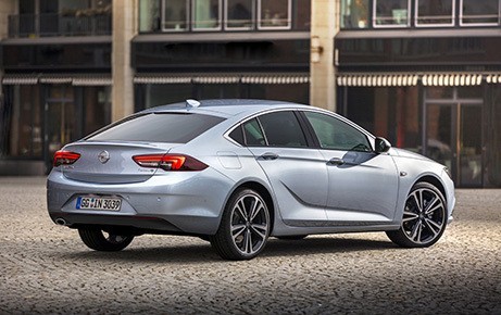 Prueba: Opel Insignia 2.0 CDTI 170, diésel y refinado