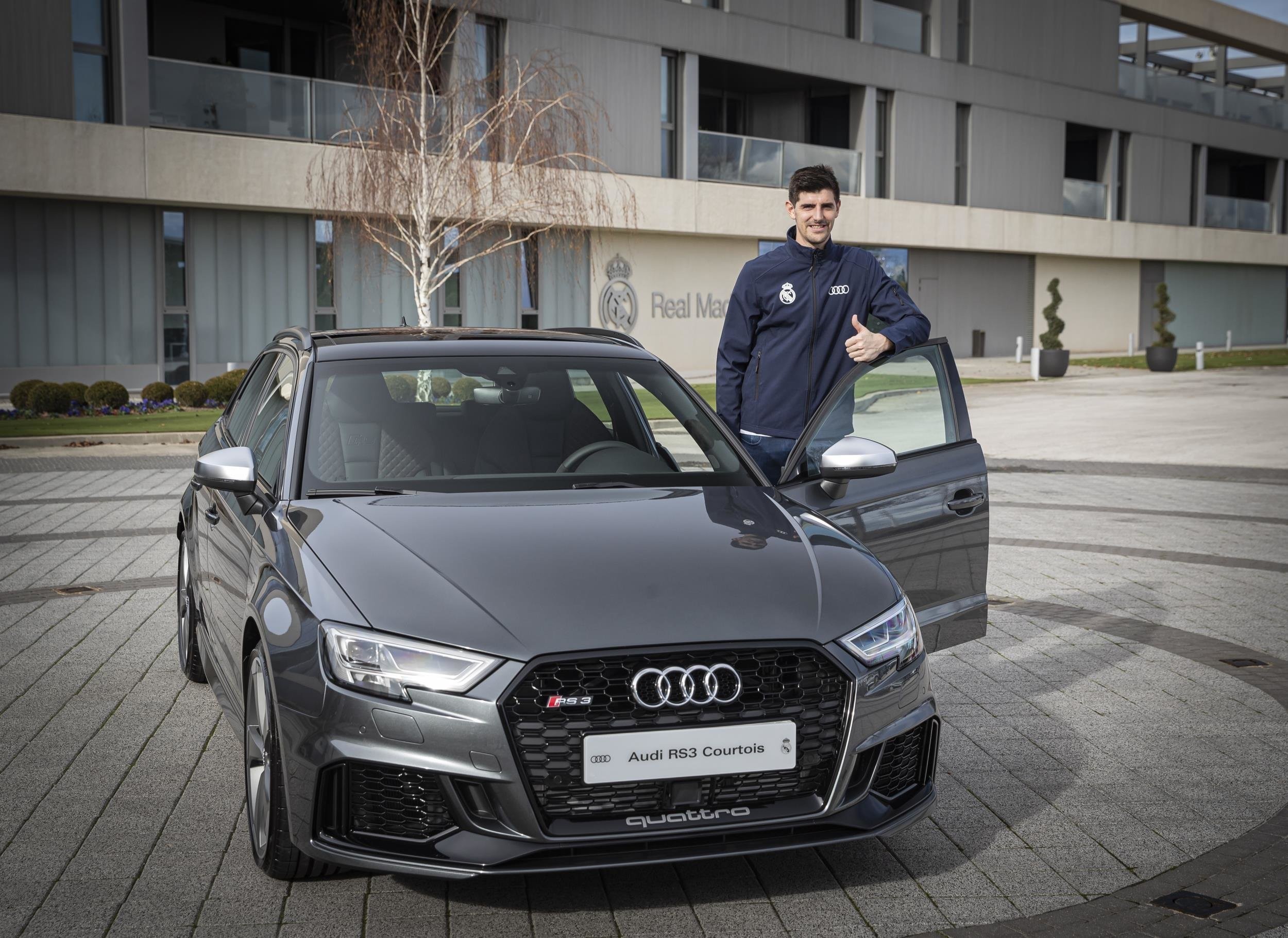 Audi entrega sus nuevos coches a los jugadores del Real Madrid C.F.