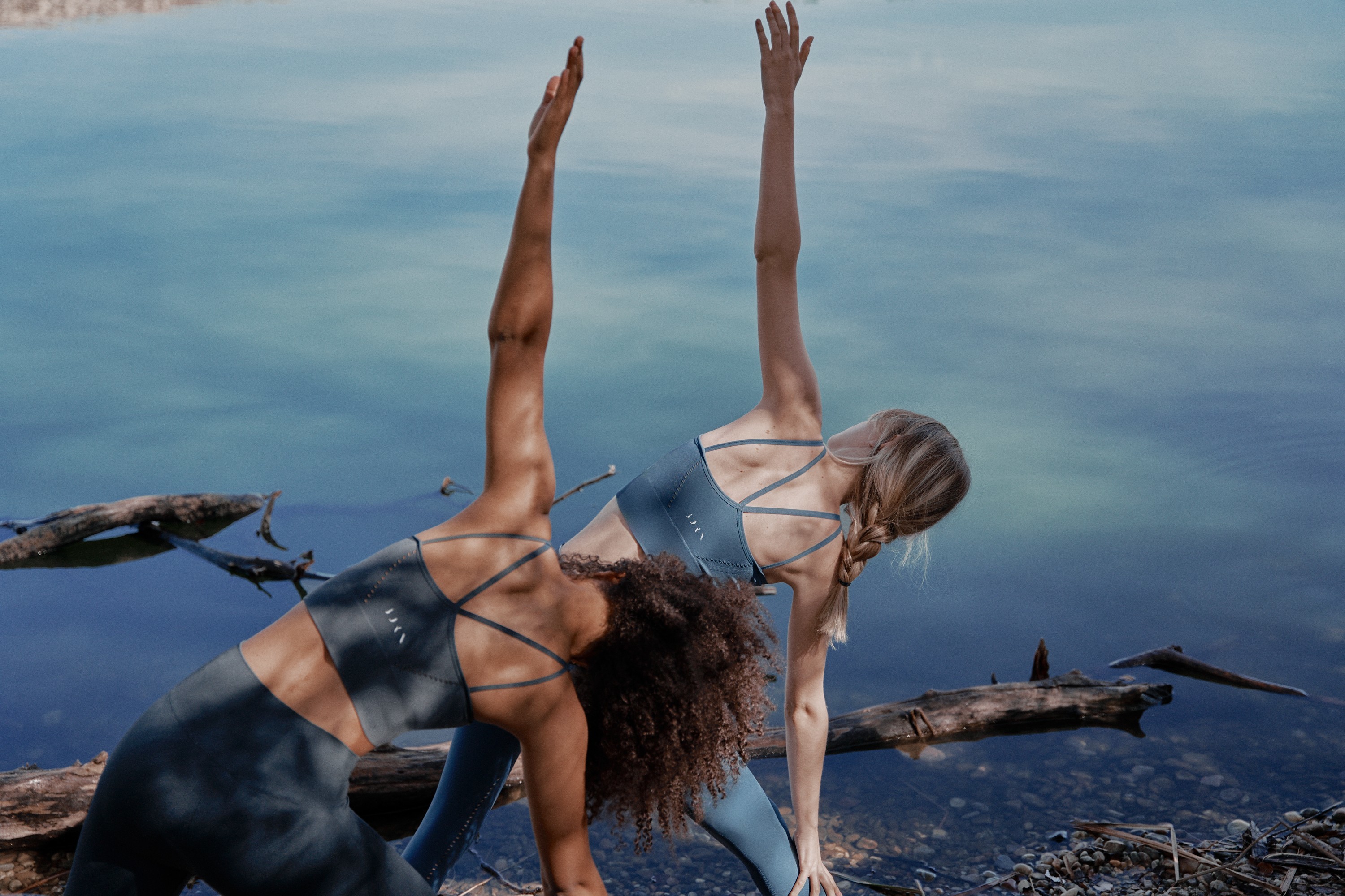 Born Living Yoga: la mezcla generacional detrás del éxito empresarial