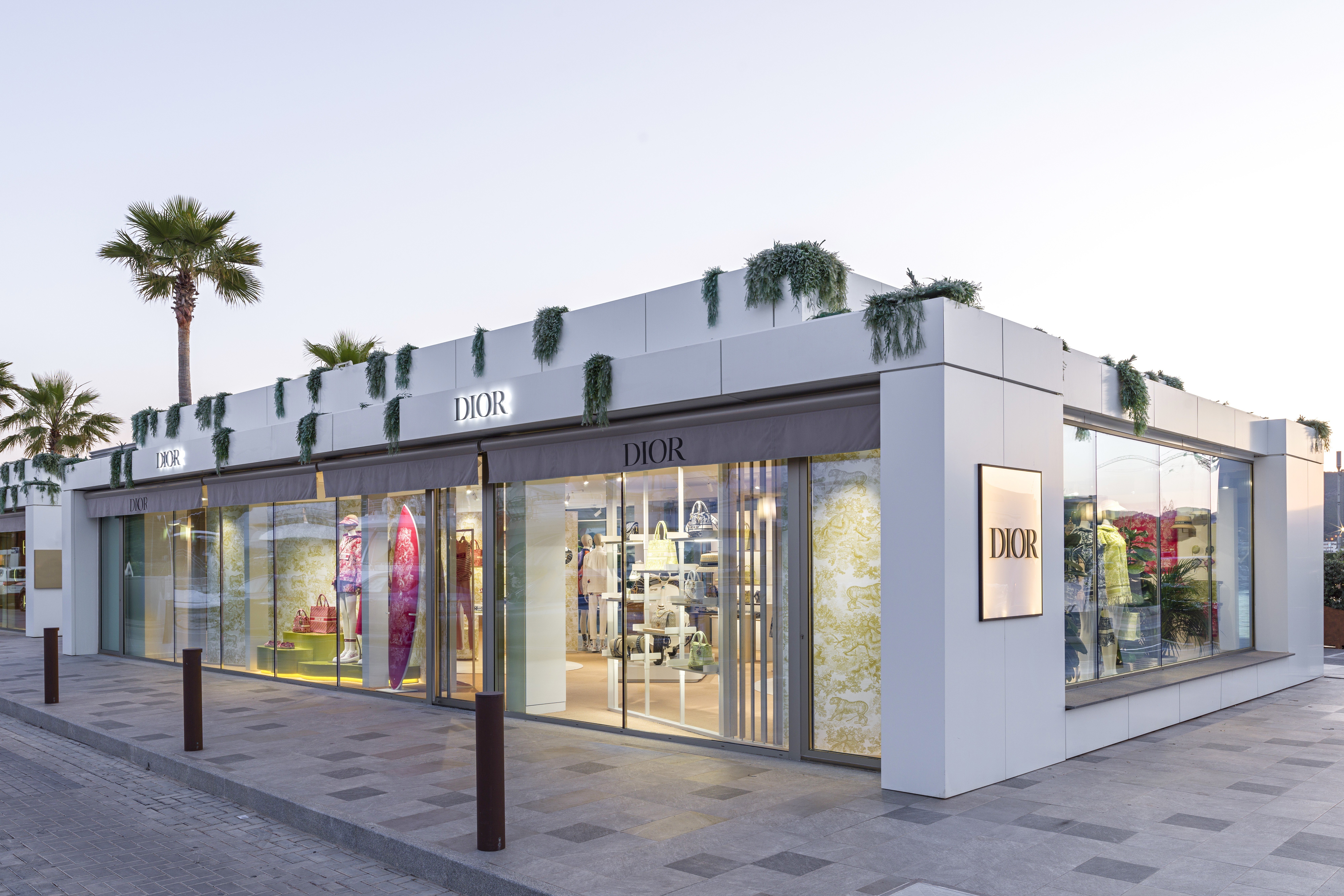 Louis Vuitton celebra el verano con una pop-up en Ibiza