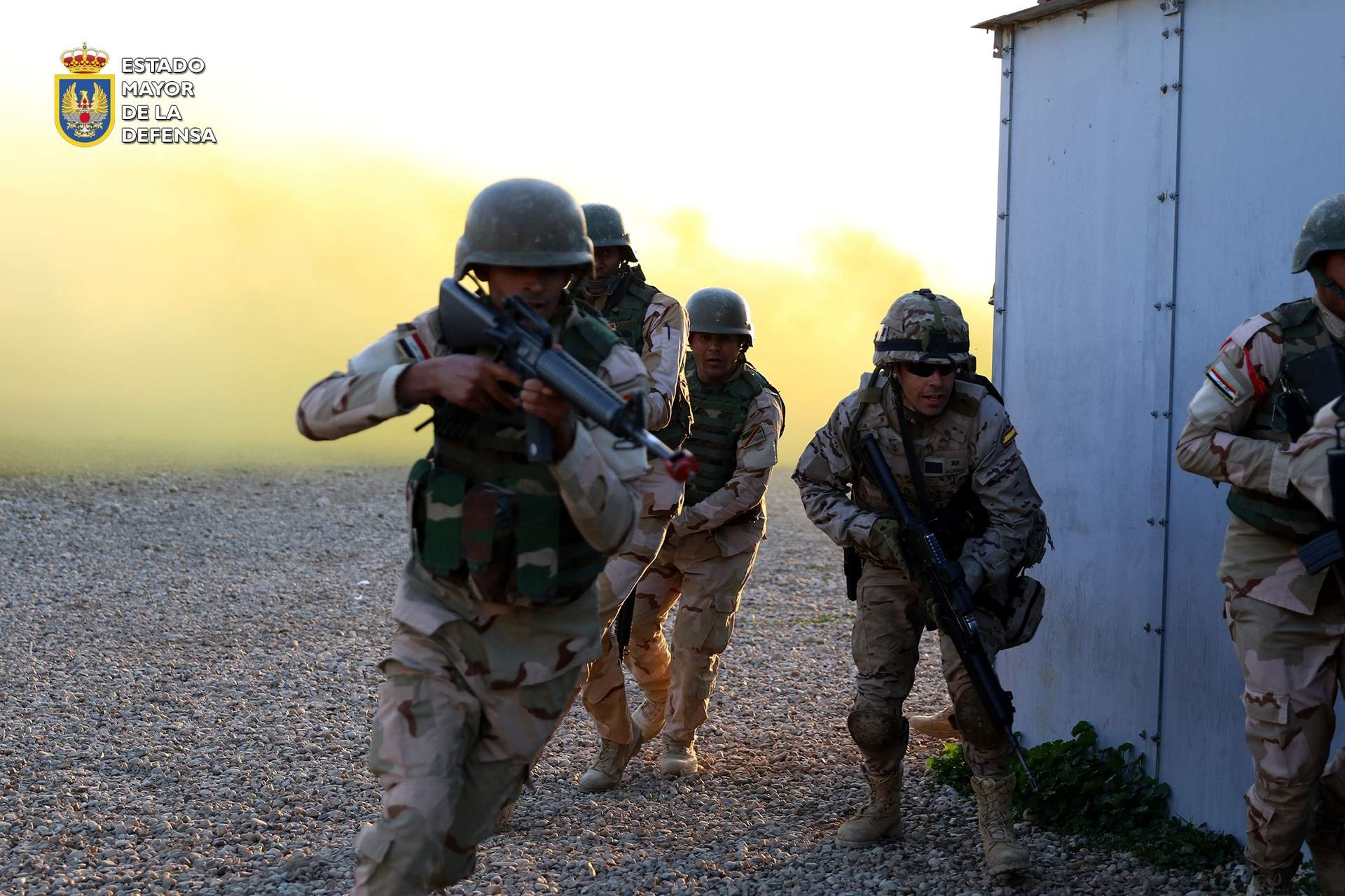 Defensa sigue con preocupación las tensiones en Bagdad, donde España tiene desplegados cerca de 200 militares