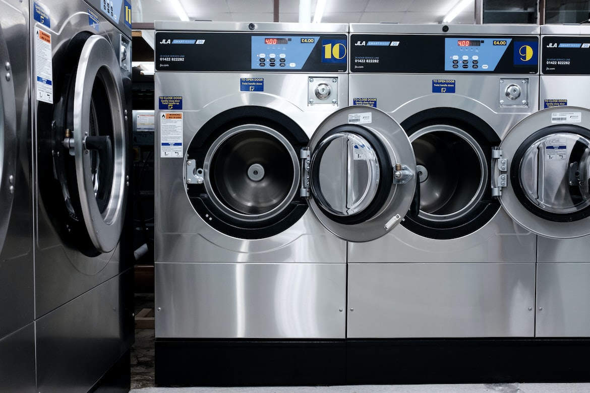 Descarte marxismo acortar Qué diferencia a las lavadoras y secadoras industriales de las domésticas?