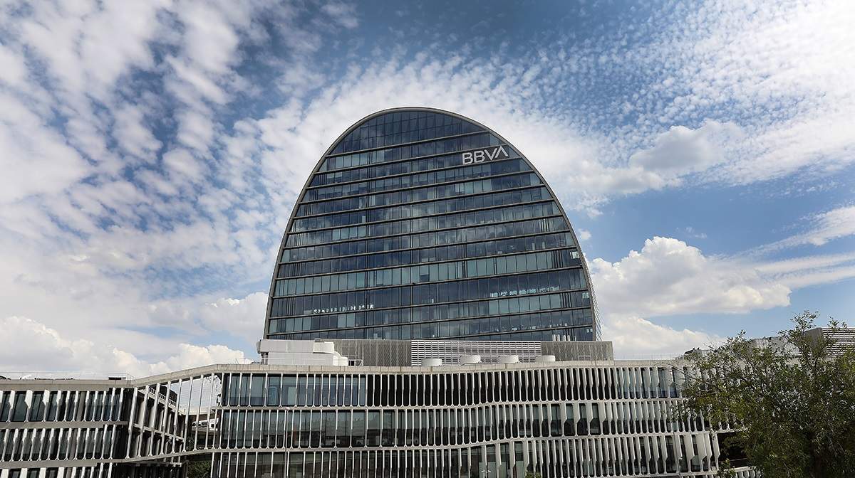 Goldman Sachs reduce su participación en Santander y BBVA y deja de ser accionista significativo en ambos