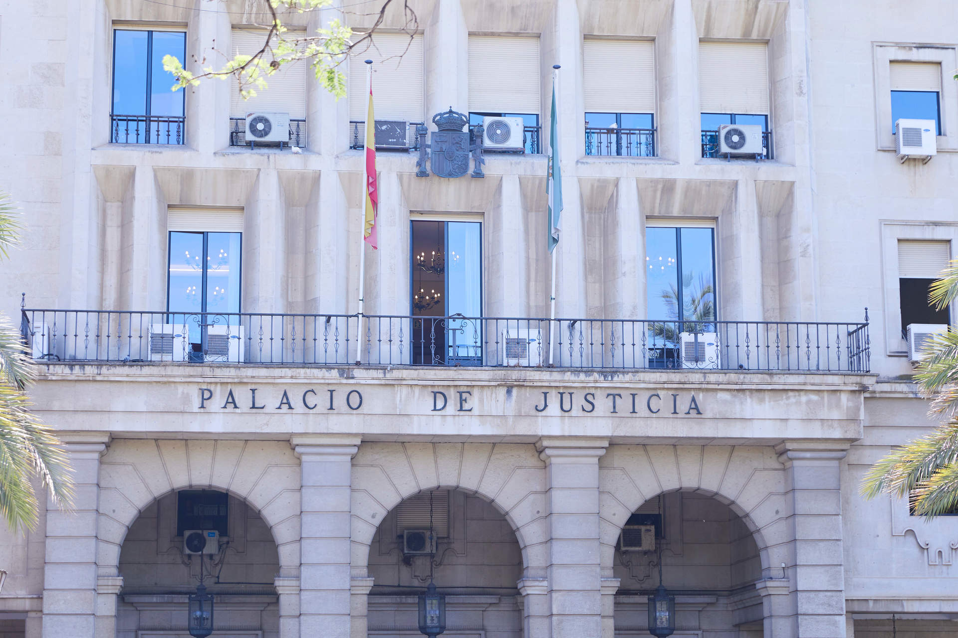 Piden seis años de cárcel a un acusado de matar a su madre asfixiándola con un cinturón en Palmete (Sevilla)