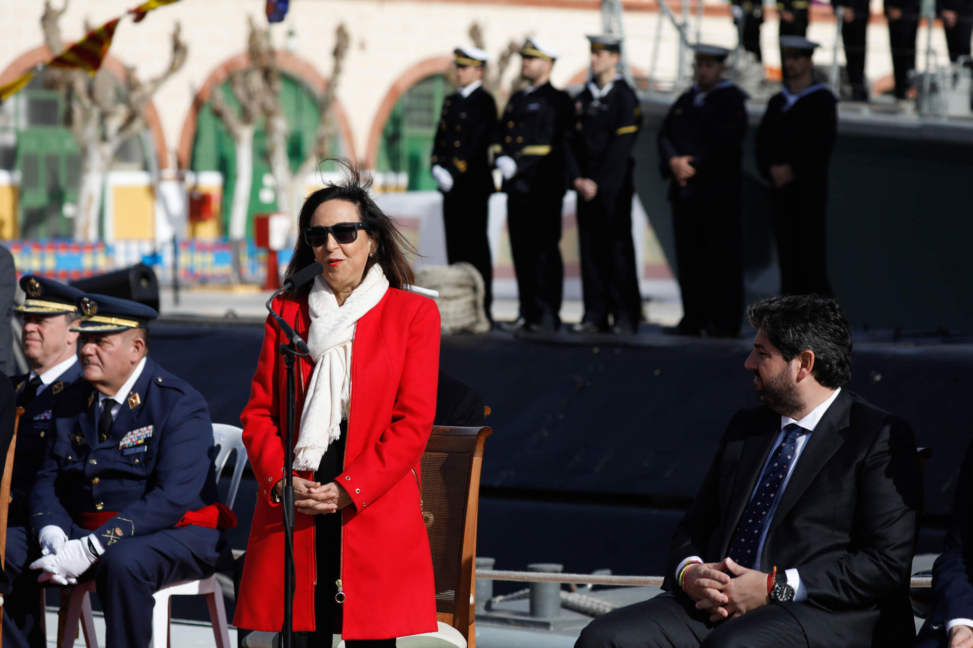 Margarita Robles junto al presidente de la región, Fernando López Miras han presidido el acto de entrega a la Armada del submarino Isaac Peral S-81 por parte de Navantia
