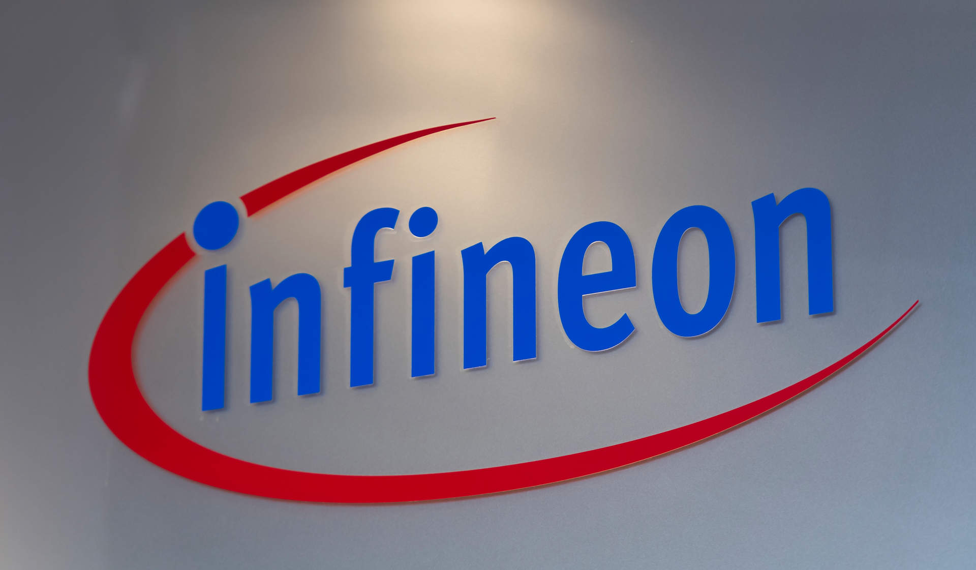 Infineon gana 587 millones de euros en su primer trimestre fiscal, un 19,4% menos