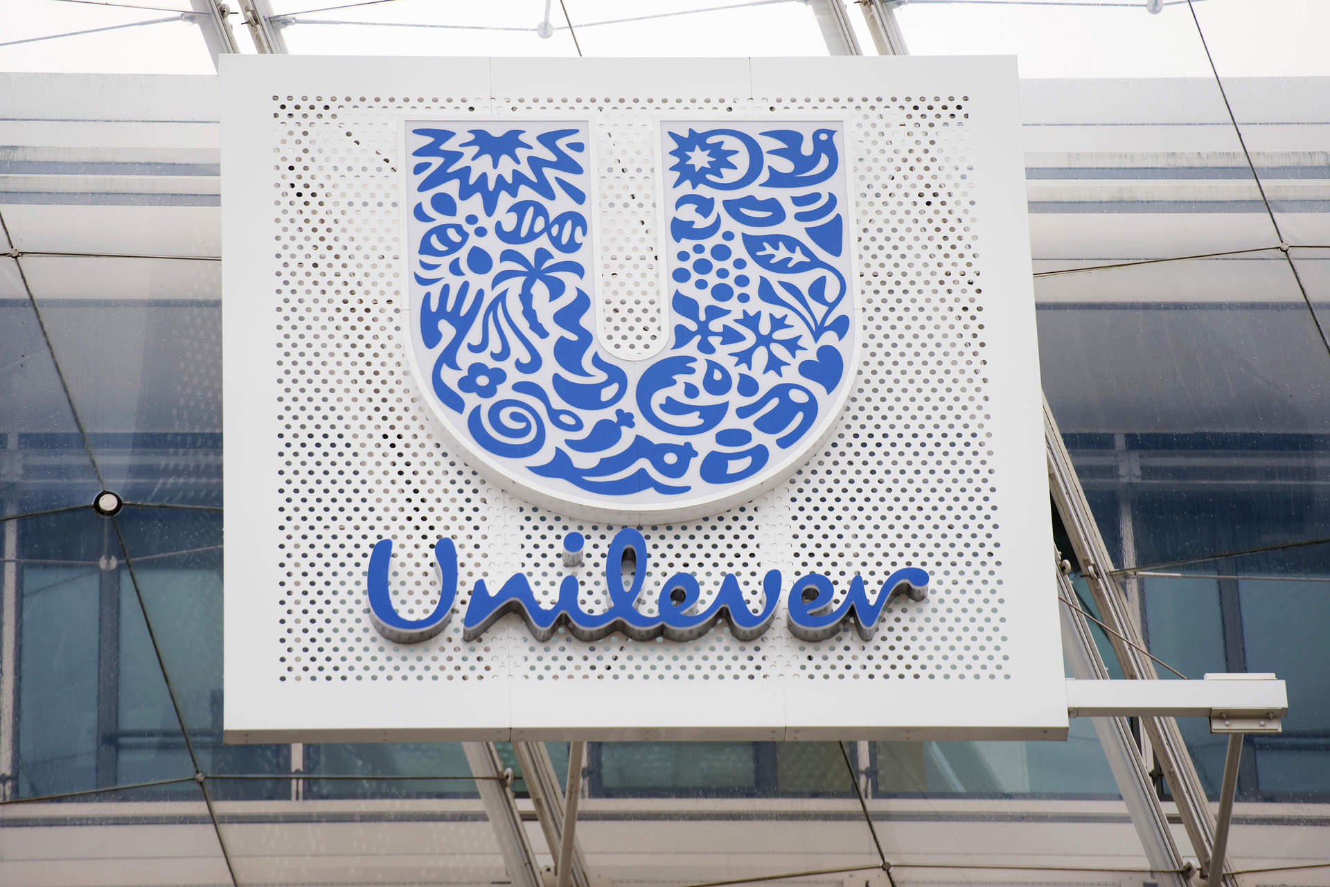 Unilever gana un 15% menos en 2023 y califica como 
