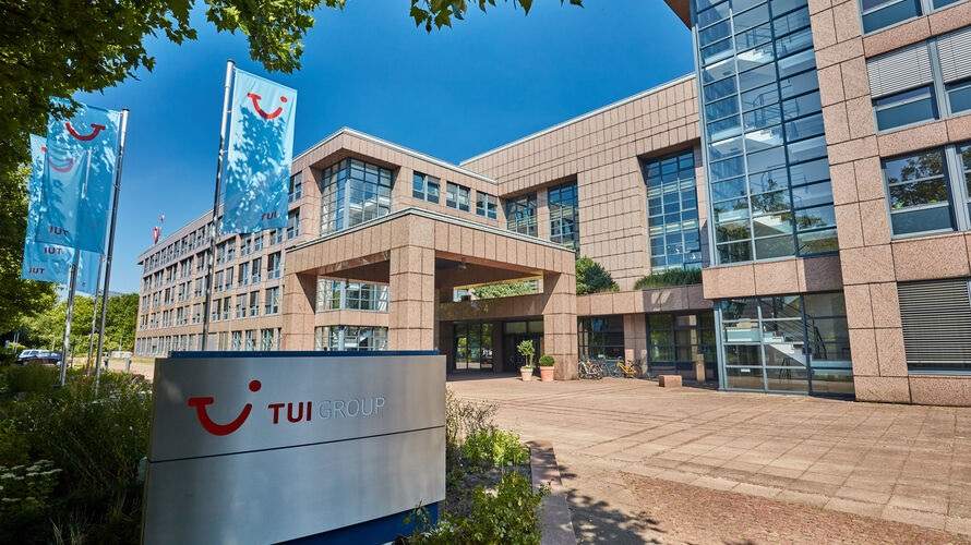 Los accionistas de TUI deciden este martes si avalan su salida de la Bolsa de Londres
