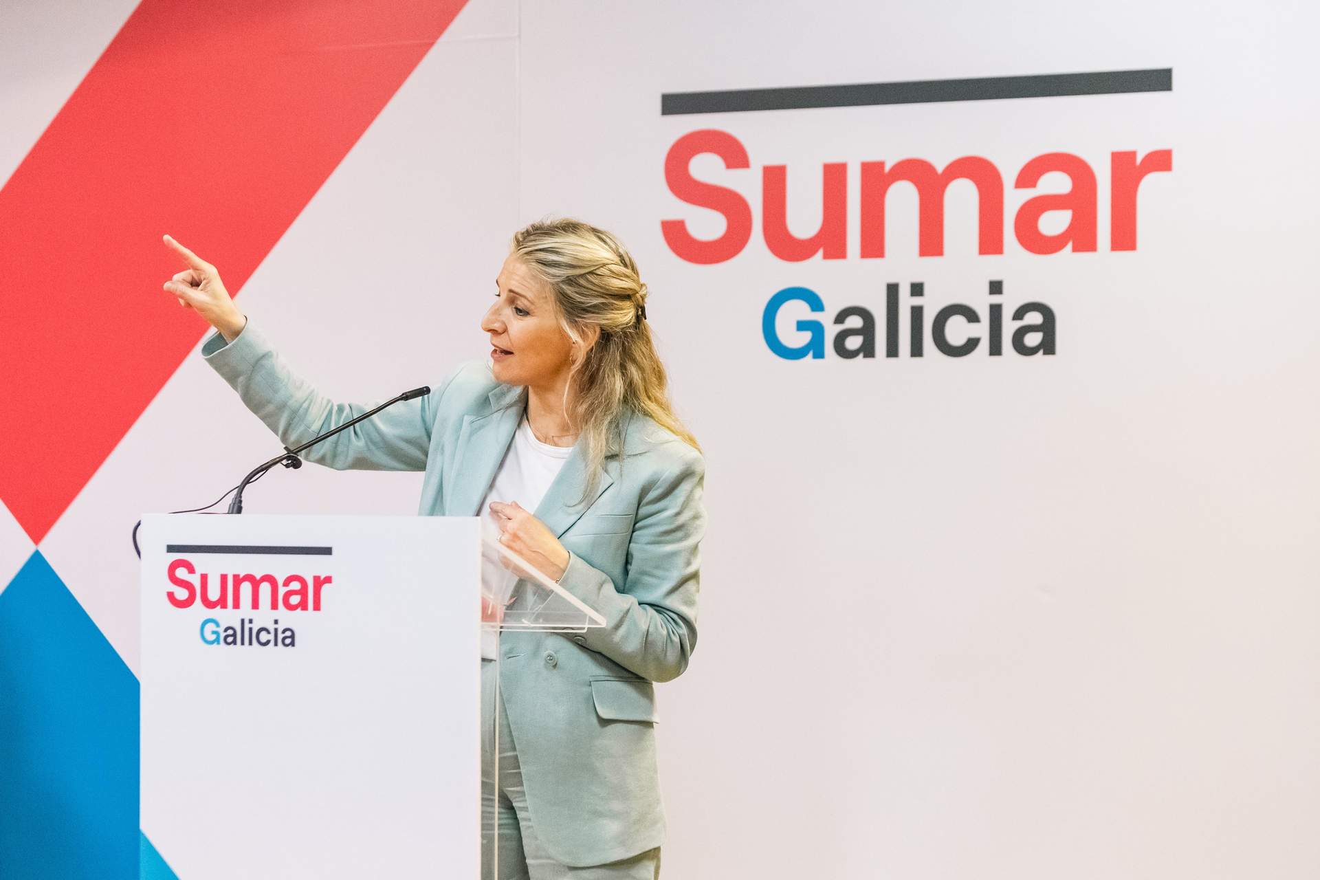 Díaz acusa al PSOE de querer bajar impuesto a eléctricas y Sumar presume de empujar a Sánchez a la causa palestina