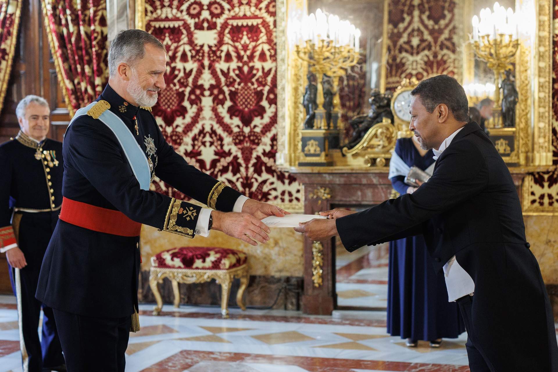 El Rey recibe las cartas credenciales de otros seis embajadores en la tercera ceremonia este año