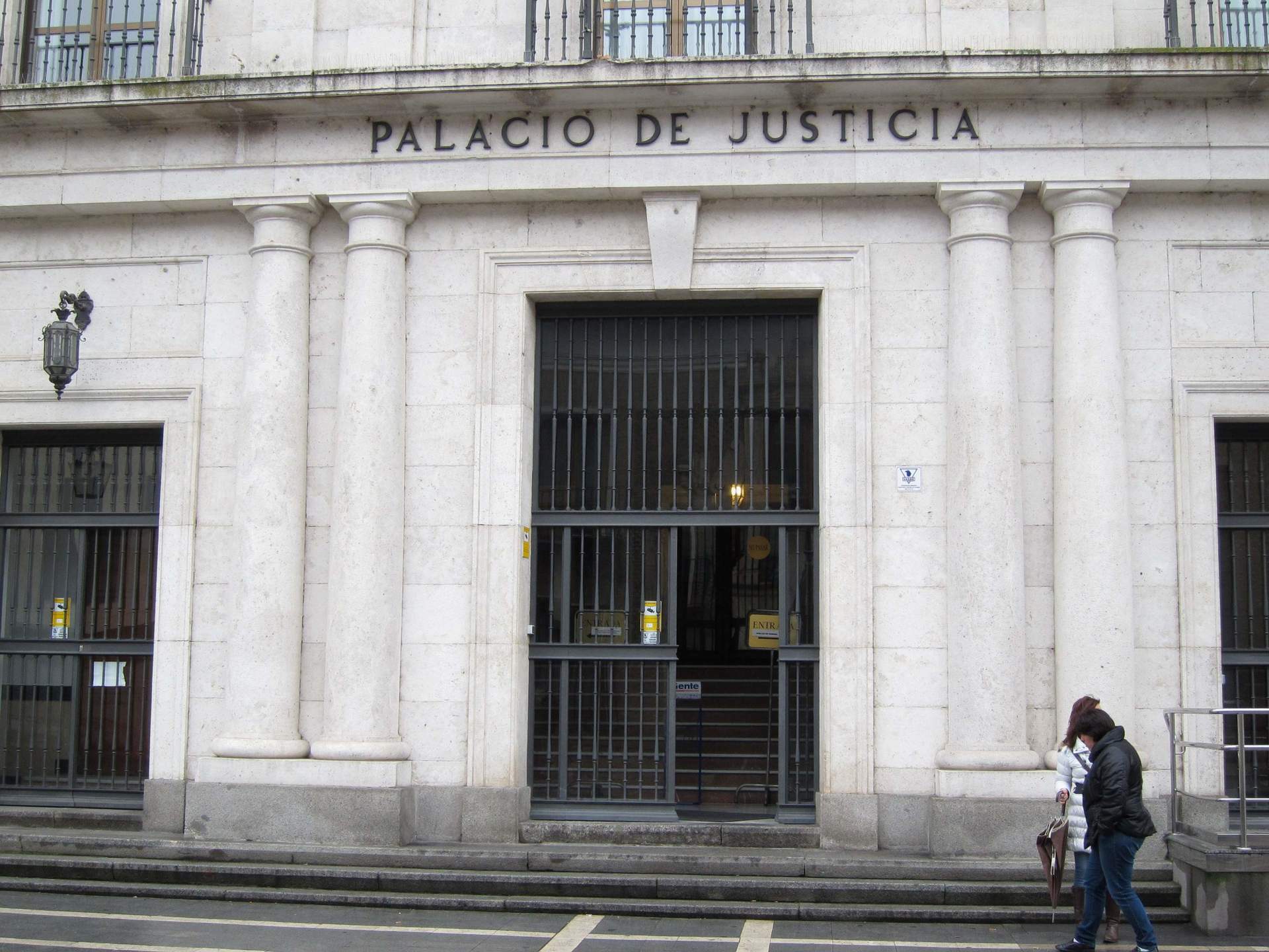 El profesor de Medina (Valladolid) condenado por abusar de un menor se enfrenta ahora a otra causa de 23 años de cárcel