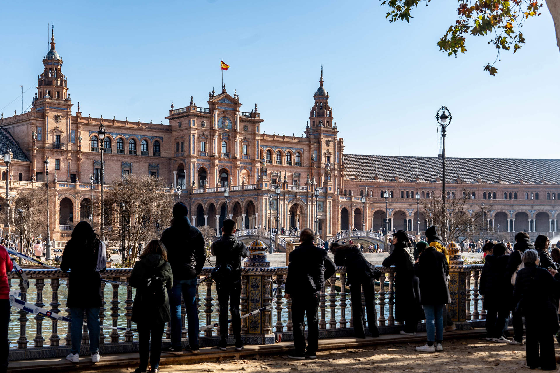 La prensa internacional se hace eco del planteamiento de cerrar la plaza de España de Sevilla para cobrar a los turistas