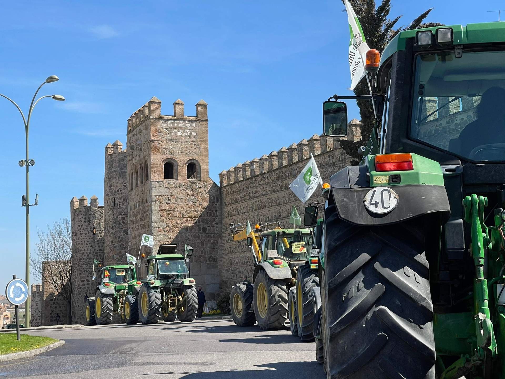 Unión de Uniones C-LM convoca para el para el próximo 12 de marzo una tractorada en Toledo