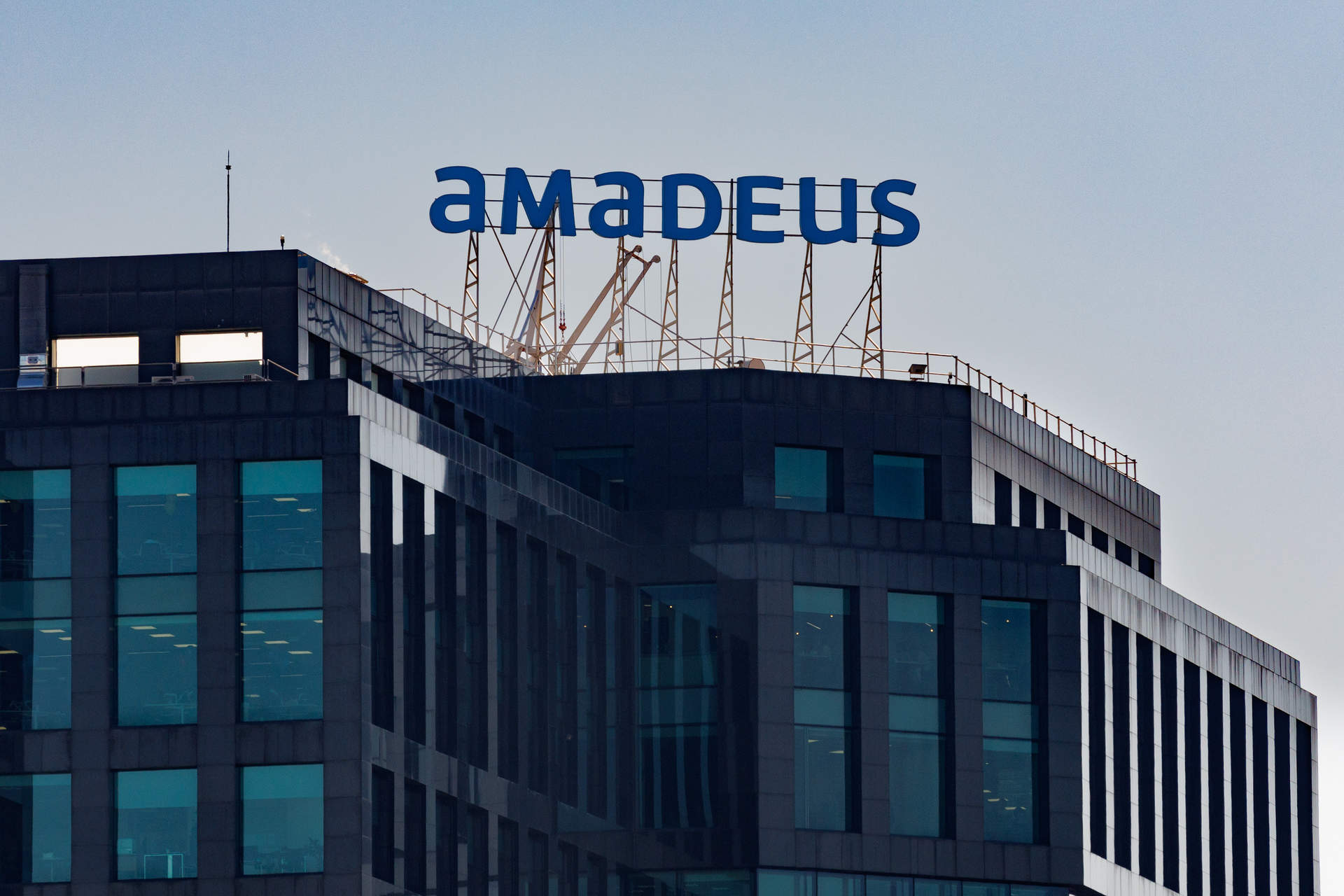 Amadeus compra la empresa de pagos de viajes Voxel por 113 millones de euros