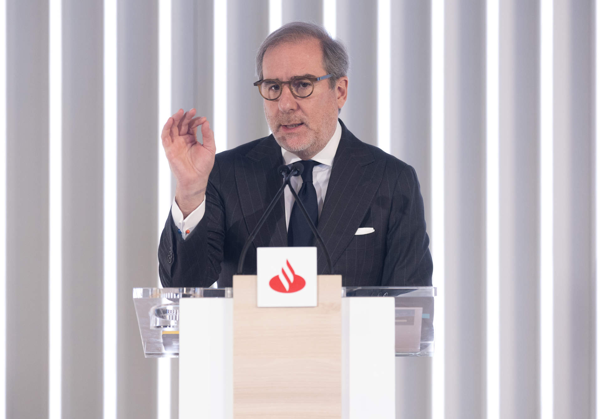 Santander se fija como objetivo para 2024 aumentar su cuota de mercado en banca de inversión
