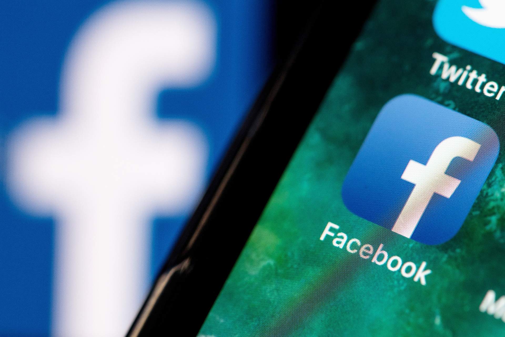 El Supremo avala que Facebook elimine cuentas si se crearon con datos falsos