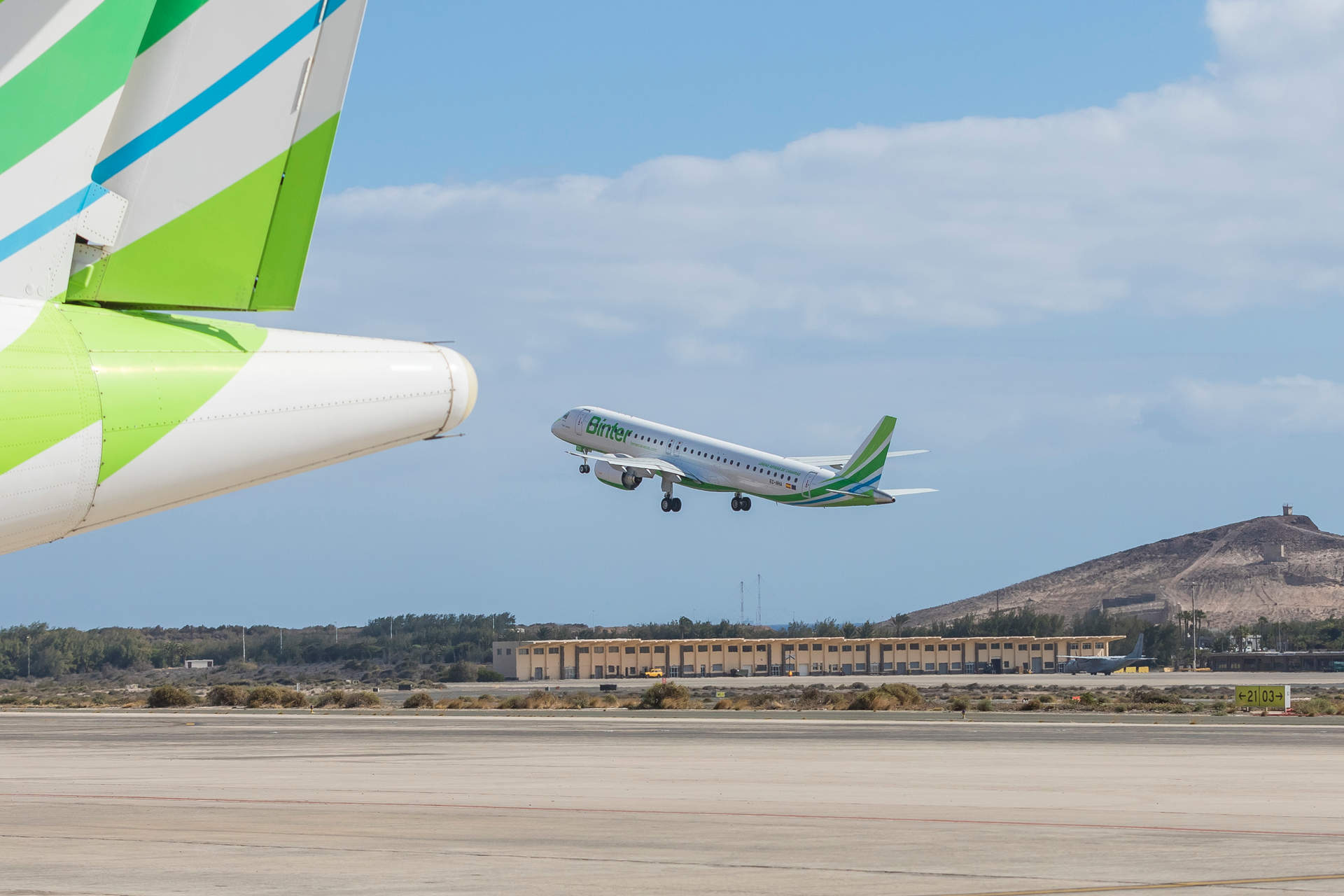 Binter cumple 35 años con 32 destinos, más de 2.500 trabajadores y nuevo récord diario de pasajeros
