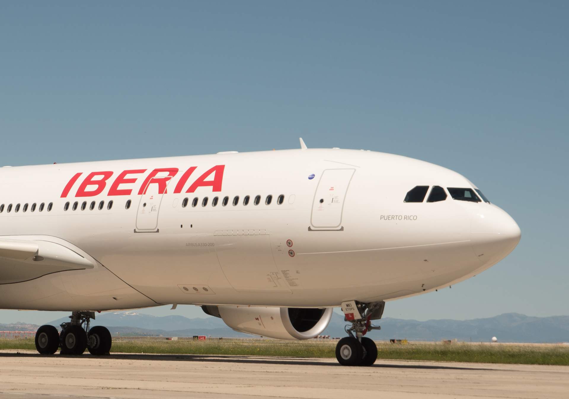El Gobierno autoriza la firma de acuerdos sobre transporte aéreo con Uruguay y Cuba