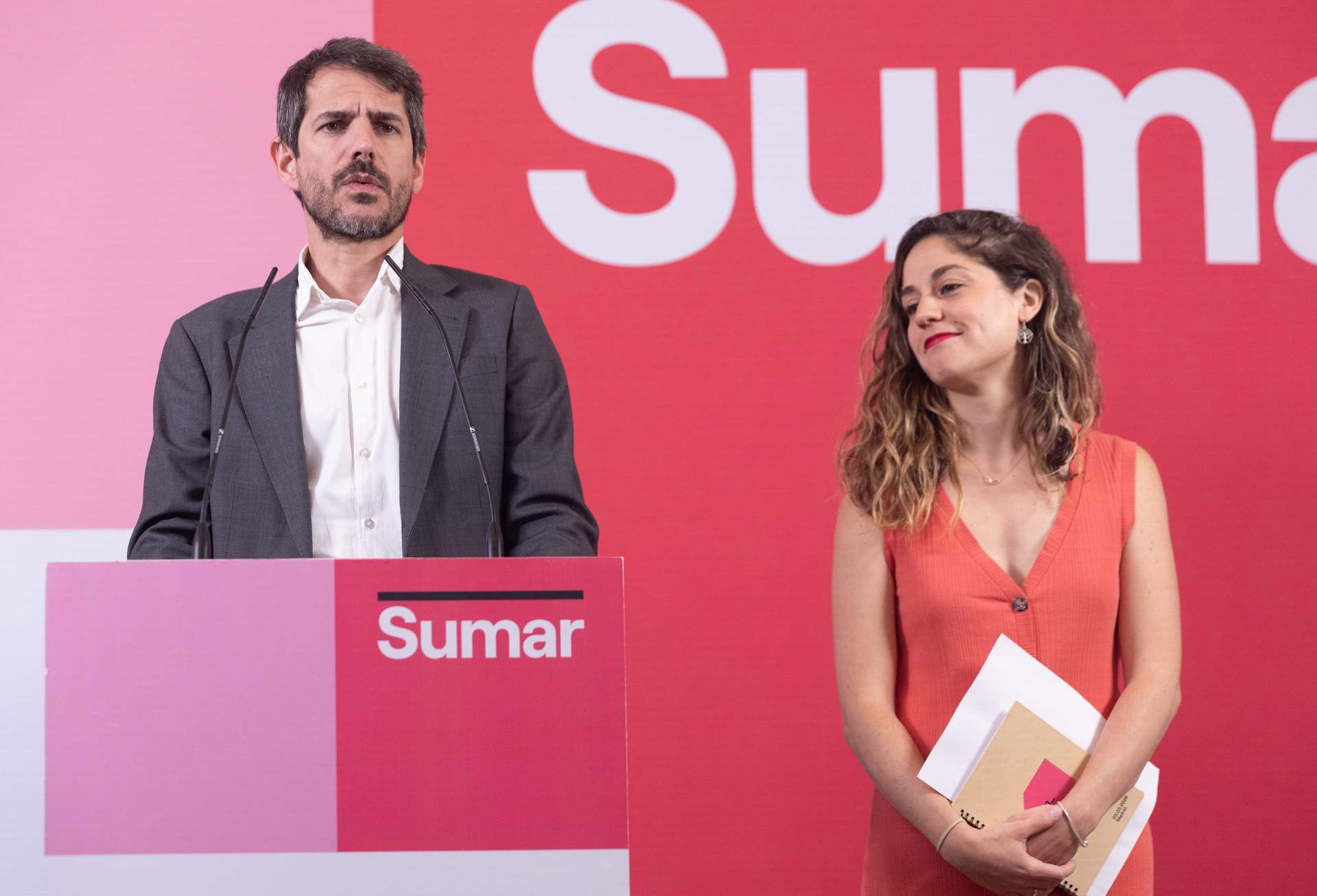 Cargar máis
El portavoz de Sumar, Ernest Urtasun y la secretaria de Organización del partido, Lara Hernández, durante una rueda de prensa, en el Espacio Rastro, a 17 de junio de 2024, en Madrid.