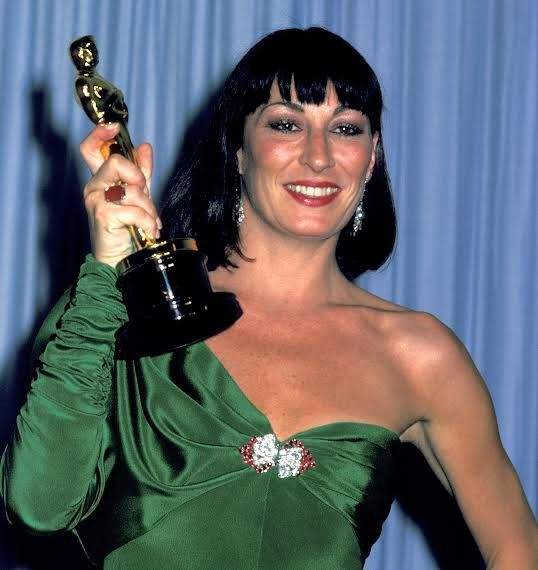 El cambio de Anjelica Huston: Antes y después