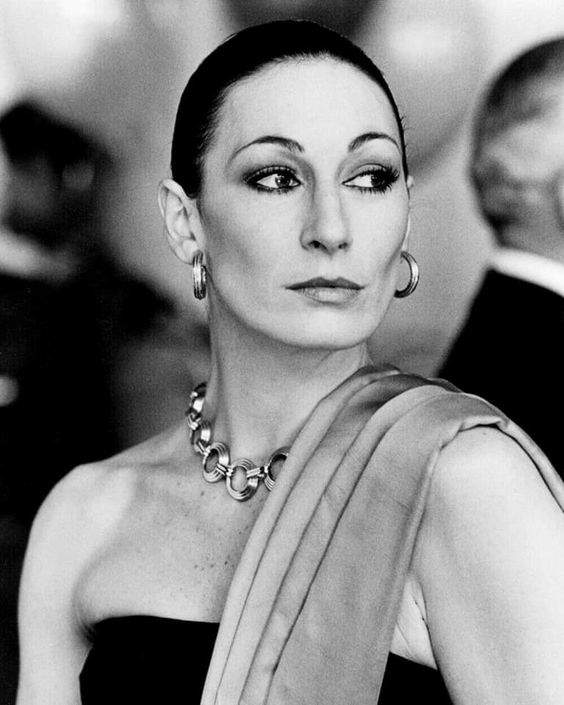 El cambio de Anjelica Huston: Antes y después