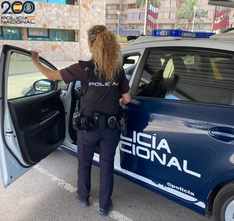 Agente de la Policía Nacional.