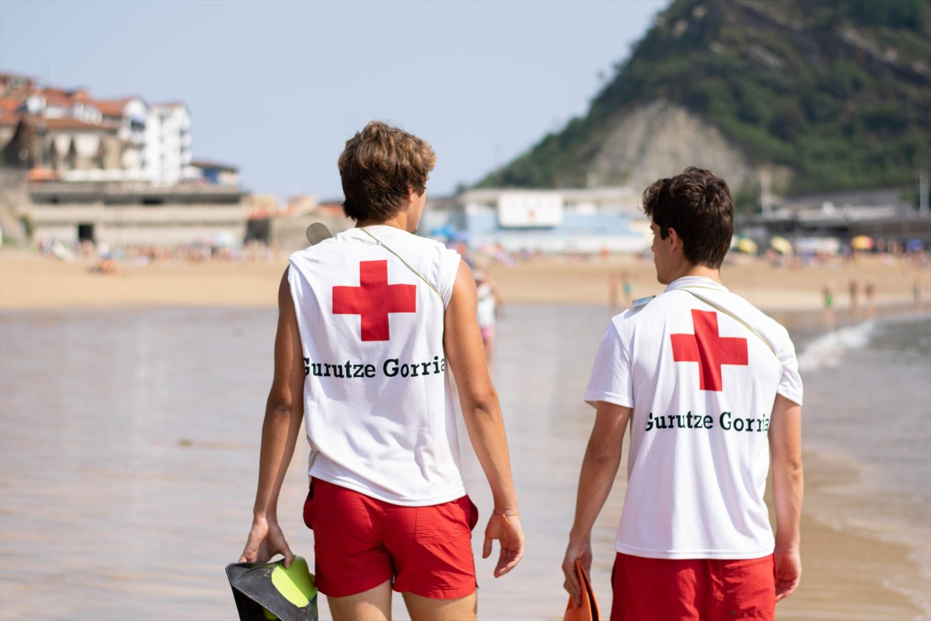 Cruz Roja intensifica la vigilancia en playas ante la última ola de ahogamientos