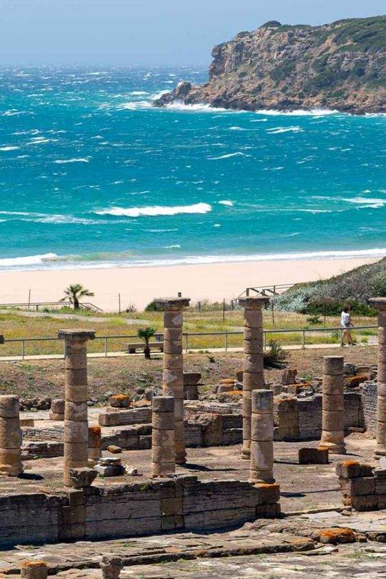 Playa de Bolonia