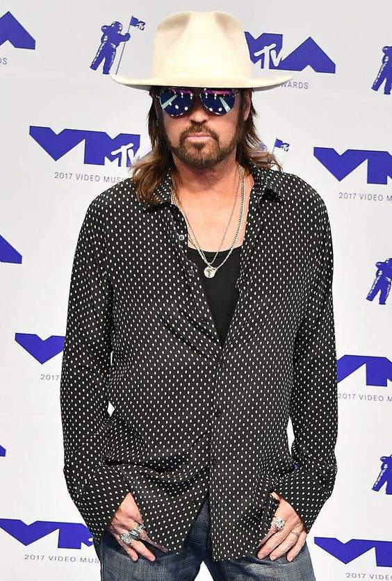 El cambio de Billy Ray Cyrus: Antes y después