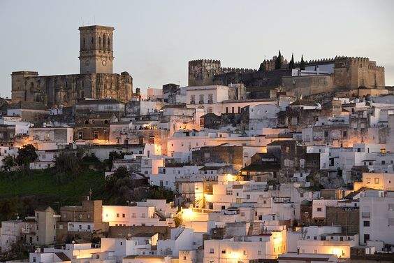 ¿Cuáles son las actividades que más se realizan en Arcos de la Frontera?