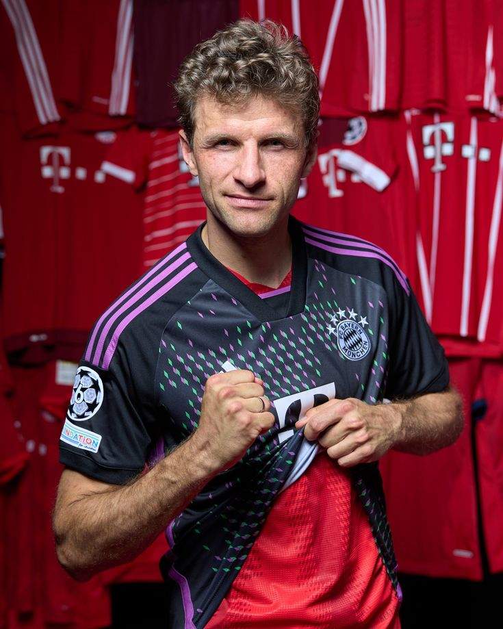 El cambio de Thomas Muller: Antes y después