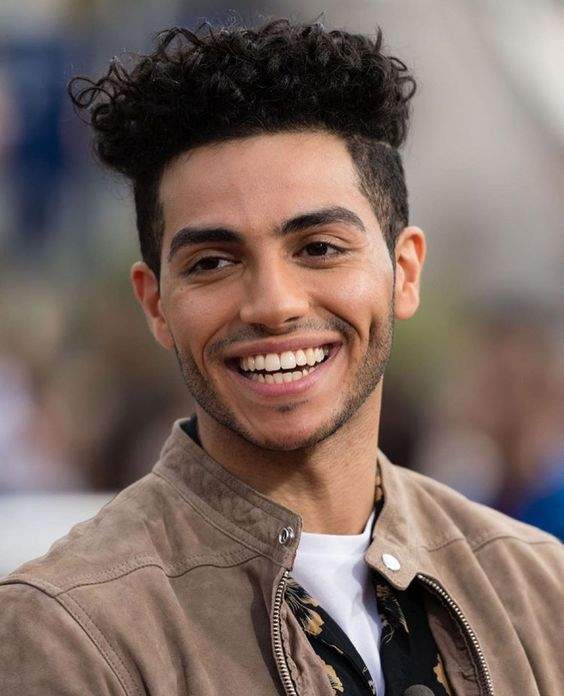 Mena Massoud, actor canadiense.